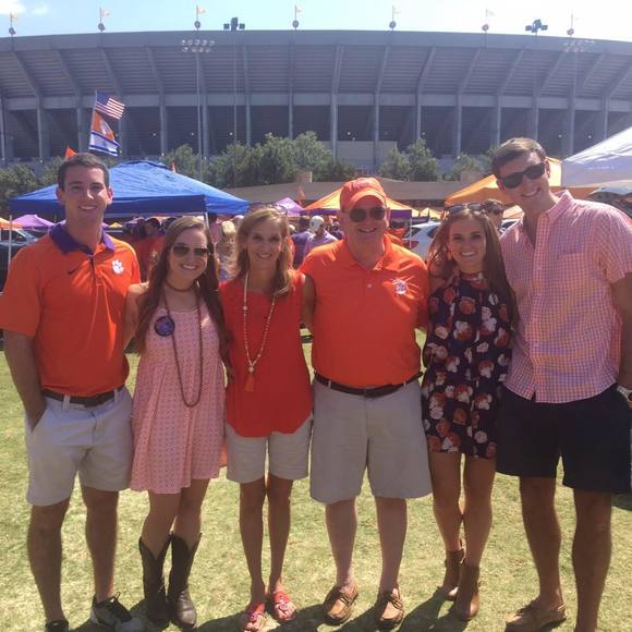 Meet your Posher, Beth - Picture 1 of 1